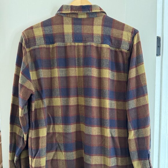 Iron and Resin Flannel XL - Picture 2 of 2